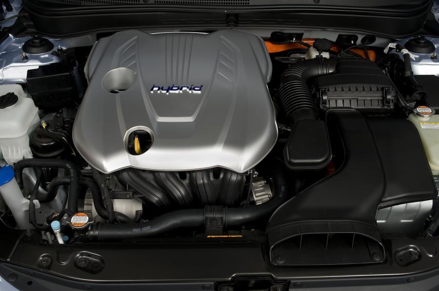  Hyundai Sonata Hybrid 2010 года  (фото 3 из 83)